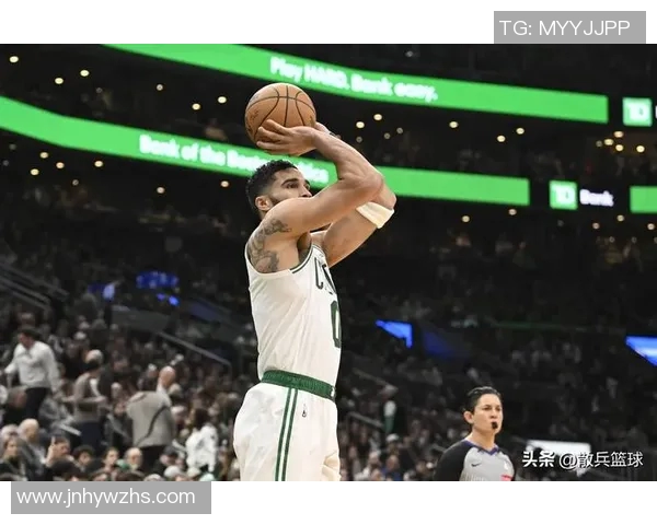 怀特谈塔图姆：他的参与度越来越高，会一直在身边鼓励你